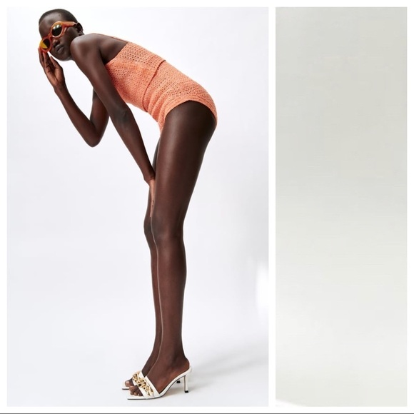 NWT. Zara Ecru Heeled Sandals with Chain. Size 9. - Picture 9 of 10